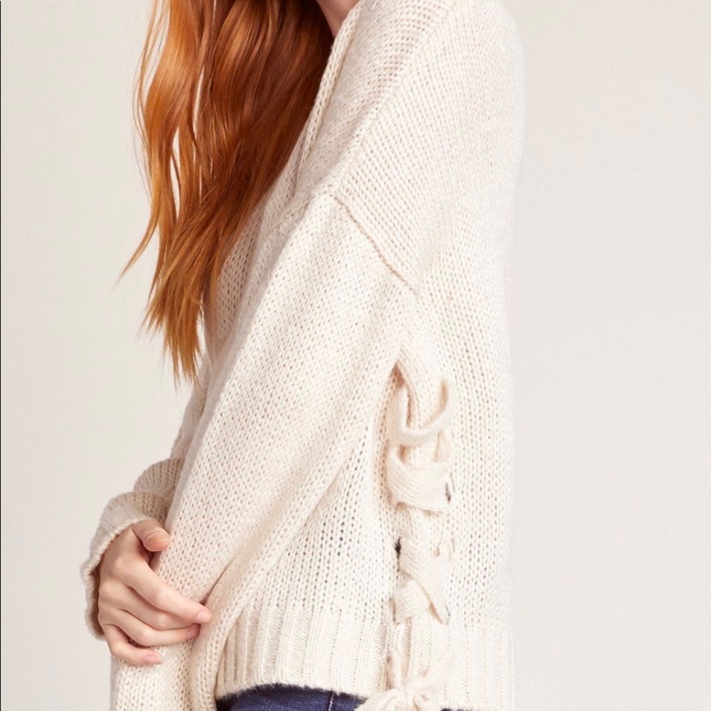 BB Dakota All Tied Up Sweater in Oatmeal